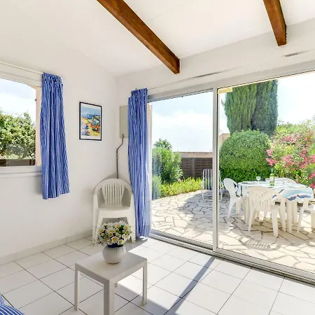 Les Captivantes Ii-7 By Interhome Agde